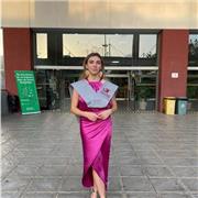 Profesora de inglés en Granada (también disponibilidad online). Apoyo escolar, preparación de la EvAU y clases para adultos